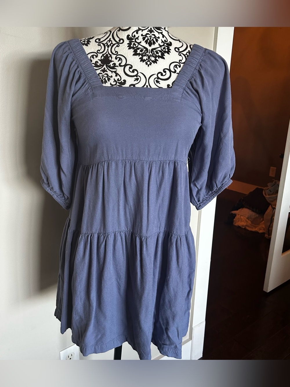 BEYOND WORDS
Tiered Mini Dress With Puff Sleeves